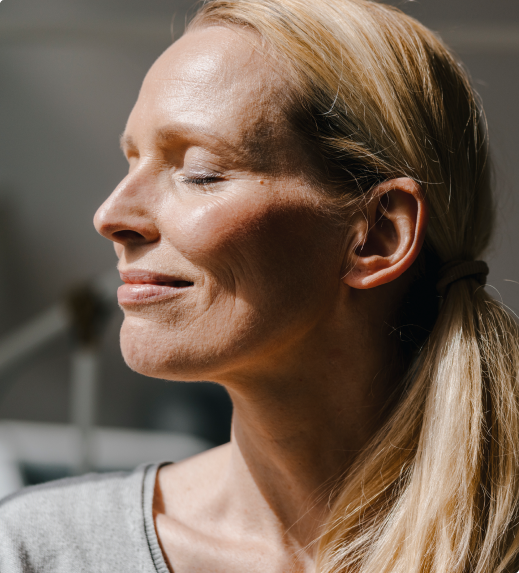 desktop_home_front-split-image2